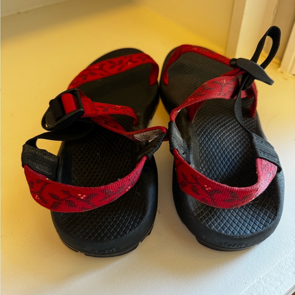 Size 8 Chacos - Picture 4 of 5